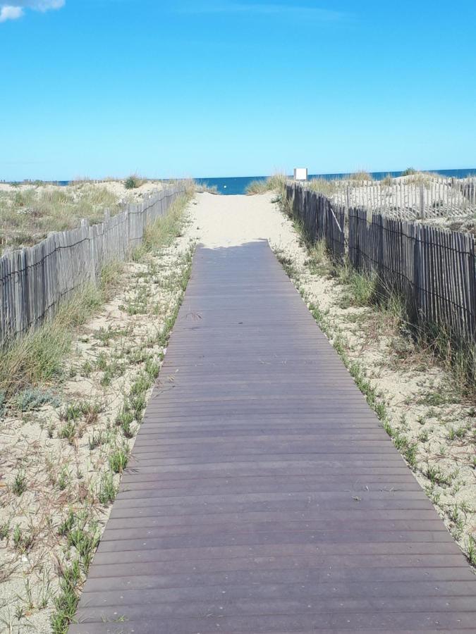 Appart Mezzanine Vue Mer Et Plage, Parking Wifi Tv Ле Баркарес Экстерьер фото